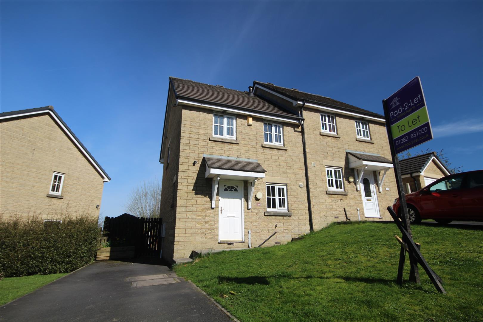 3 bedroom semi-detached house To Let in Barnoldswick - Main Image